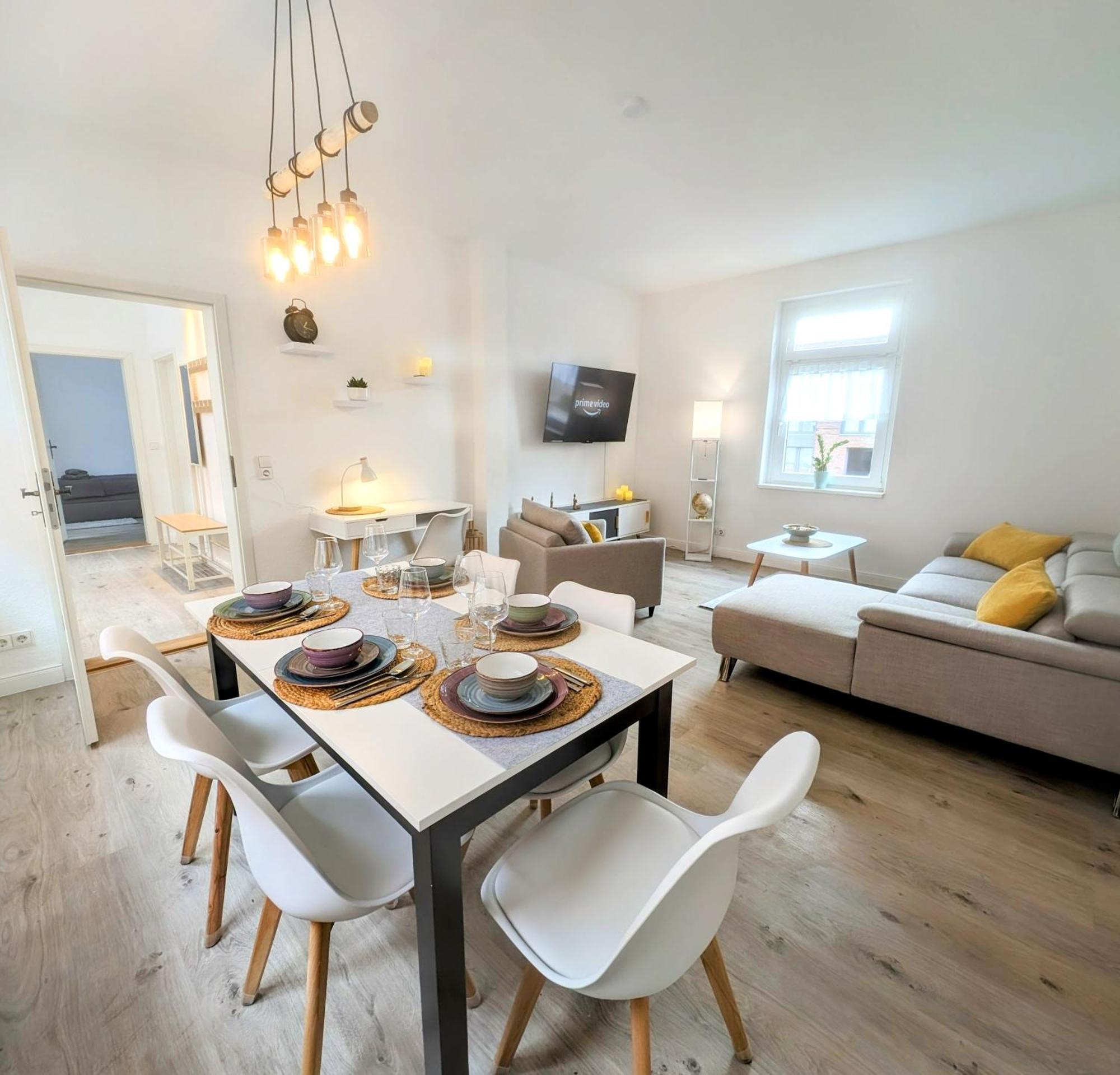 Casa Apartment Modern Vintage Flexibilitaet Pur- Perfektes Apartment Fuer Familien Und Geschaeftsreisende 5 Schlafplaetze, Vollausstattung, Amazon Prime & Parkplatz Inklusive มัคเดอบวร์ก ภายนอก รูปภาพ